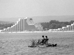 Само в Bgtourism.bg: Разходка във времето, която ни потапя в атмосферата на 24 август 1969 г. – откриването на курорта “Албена”