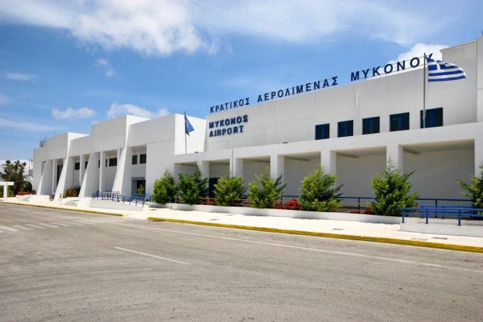 Летището на гръцкия остров Миконос води класацията с най-много закъснели полети