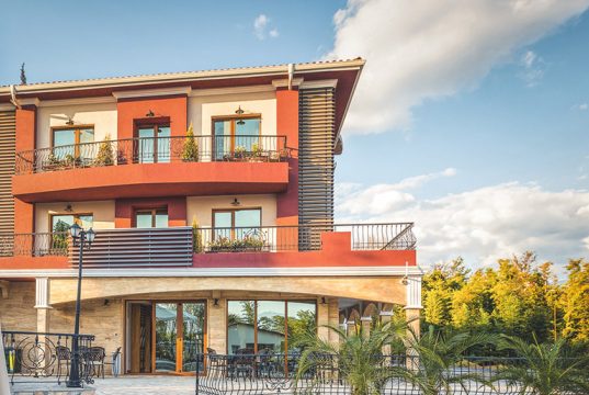 Sintica Wine Resort – не е просто луксозен хотел, а истинско преживяване за сетивата