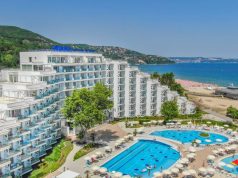 Два хотела в Албена получават награди от HolidayCheck за 2020 г., 5-звездният Maritim Hotel Paradise Blue е №1 в три категории