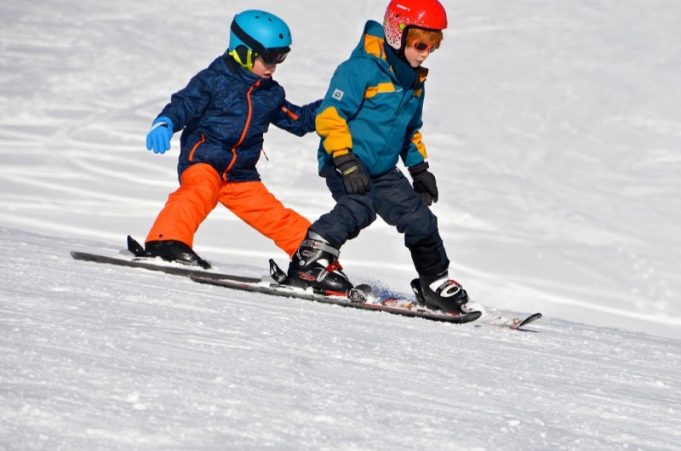 Отбелязваме Световния ден на снега със ски за левче за деца, забавни игри и лакомства