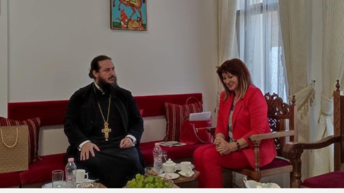 Заместник-министърът на туризма Мария Белколева е посетила днес архиерейското наместничество в Кюстендил
