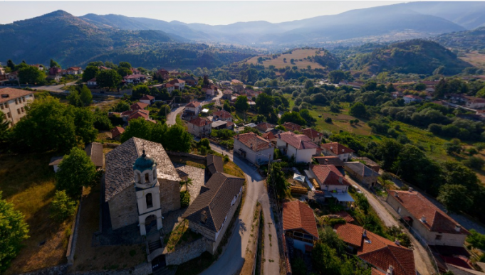 Фотографи правят виртуален тур на България отвисоко