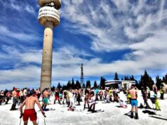 В Пампорово закриха зимния сезон със спускане по бански (снимки)