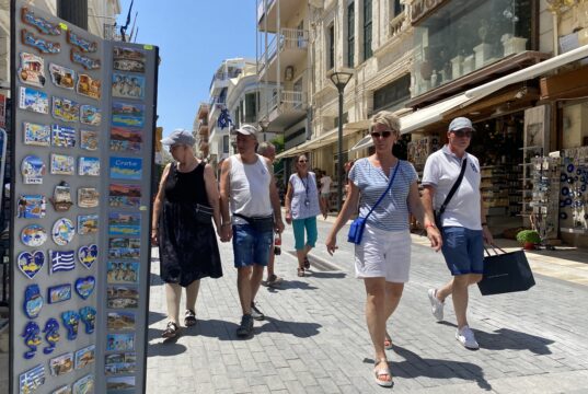 Безплатни ваучери за почивка за пенсионери в Гърция