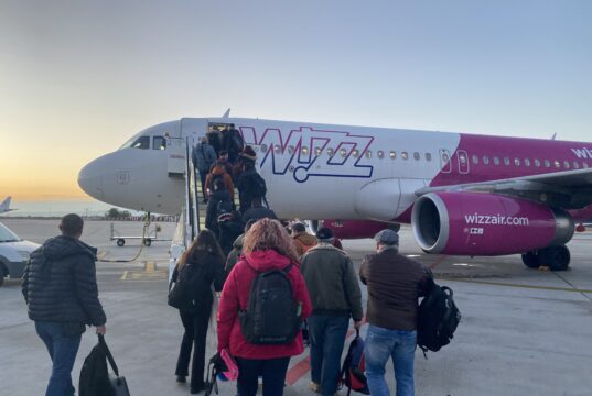 Wizz Air разширява базата си със седми самолет в София, обяви нов маршрут