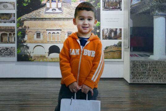 4-годишен варненец е сред първите туристи на Историческия музей в Дряново