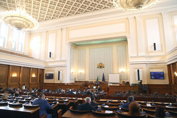 Депутатите избраха състава на 25-те постоянни парламентарни комисии, вижте кои 18 влязоха в комисията по туризъм