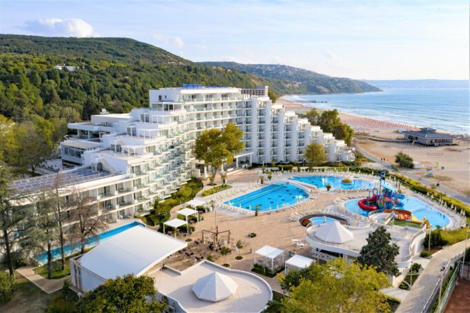 Maritim Hotel & SPA Paradise Blue в Албена спечели международна награда