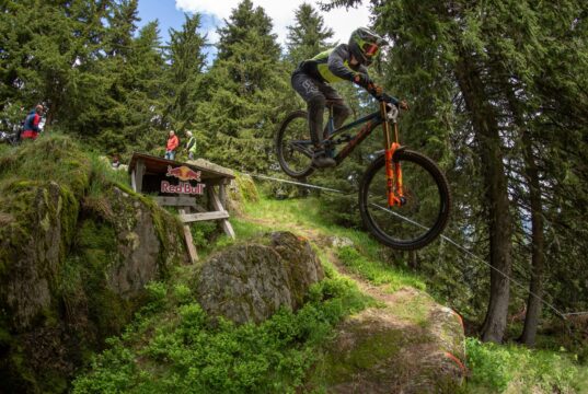 Колоездачи от три континента се събират в Пампорово в края на юли