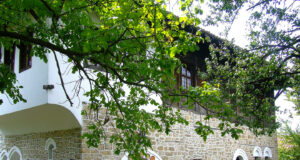 Стотина туристи от САЩ посетиха музей “Констанцалиева къща” в Арбанаси по време на Европейските дни на наследството