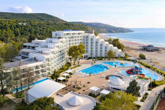 Maritim Hotel & SPA Paradise Blue в Албена отново спечели международна награда