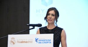 Николина Ангелкова доведе легенда на Реал Мадрид за благотворителна кауза