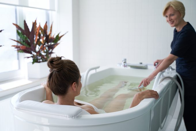 Хидротерапевтичните вани от Диадженти осигуряват първокласен подводен масаж и неповторим терапевтичен ефект