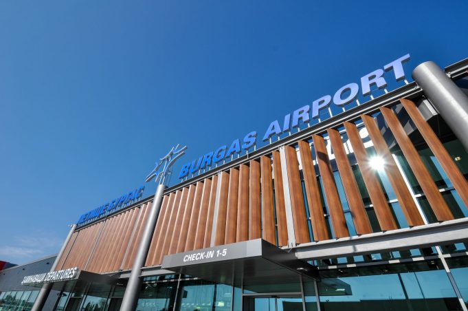 Фрапорт България: Ремонтните дейности на летището в Бургас ще бъдат планирани внимателно – за възможно най-кратък срок и няма да бъдат през активен летен сезон