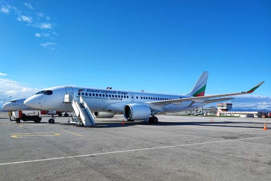 На 8 март пристигна четвъртият нов самолет Airbus А220 LZ-AMS на „България Еър“