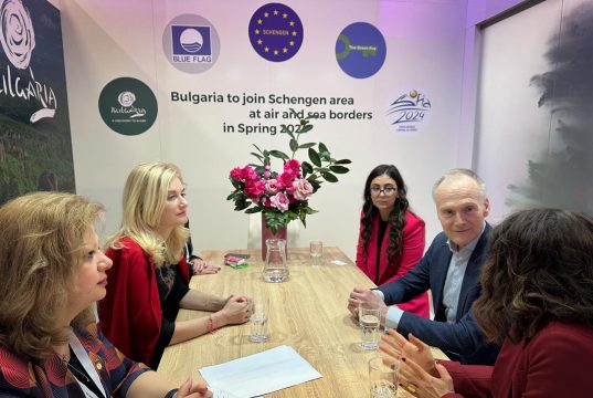 Министър Динкова: Българският туризъм инвестира все повече в конкурентоспособност, устойчивост и иновации