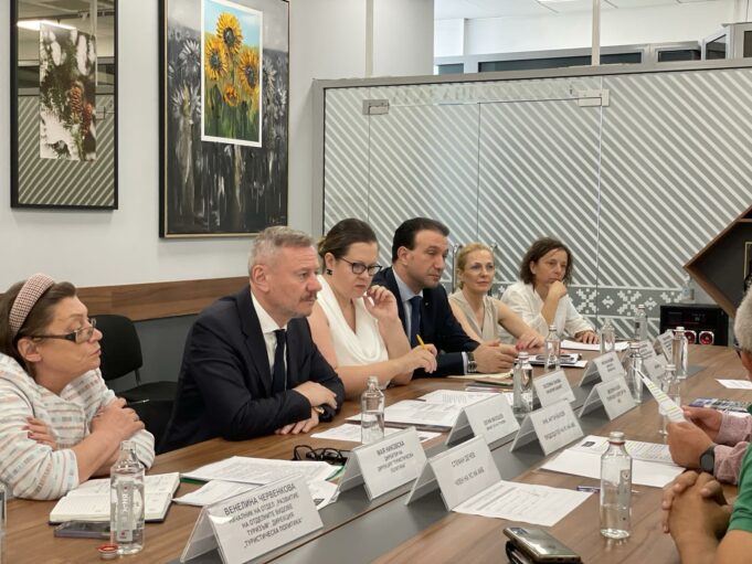 Министър Евтим Милошев се срещна с Асоциацията на къмпингите в България