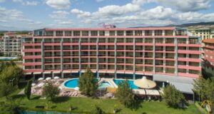 Хотел “Фламинго” в Слънчев бряг празнува 20 години