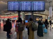 Туроператори сигнализират за липса на координация при евакуацията на български туристи от Дубай