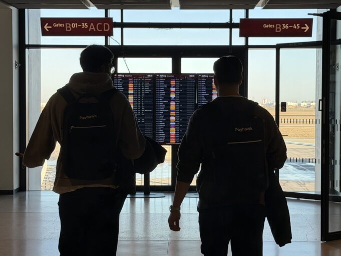 berlin airport turisti patnici